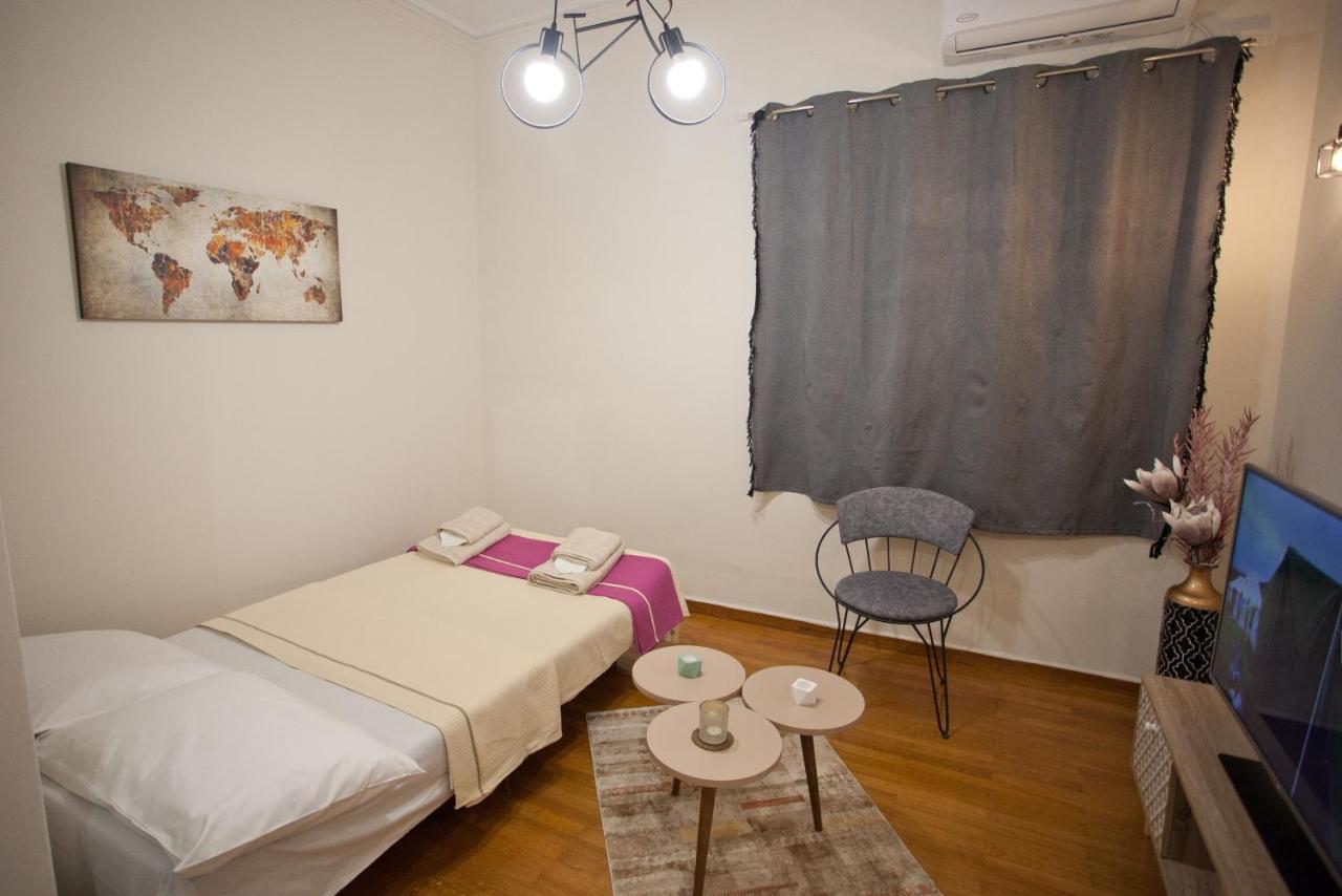 Lovely Nest Piraeus Exterior photo