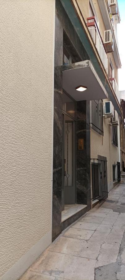 Lovely Nest Piraeus Exterior photo